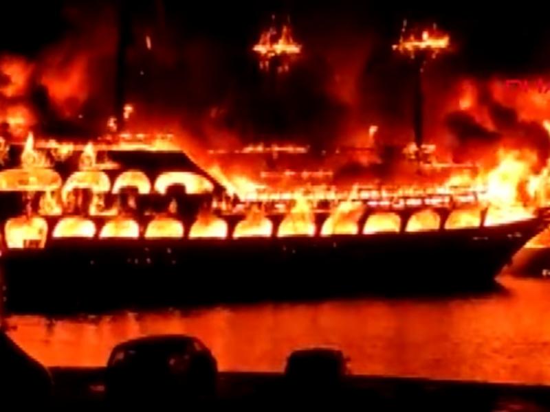 Թուրքիայի Ալանիա քաղաքում 4 զբոսանավ են հրկիզել. Բшցառիկ Տեսանյութ